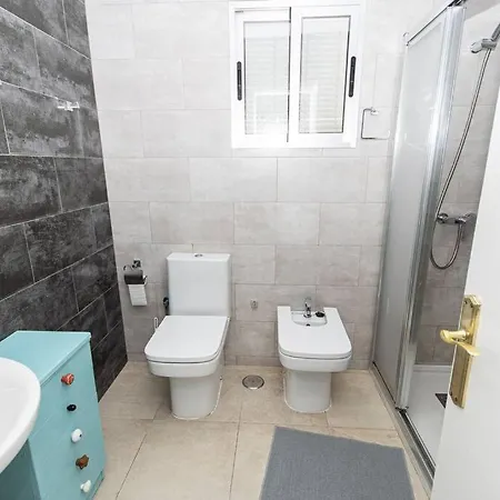 Piso Junto A La Estacion Ave Appartamento